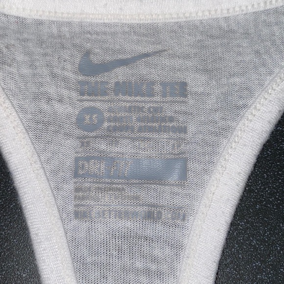 Nike Tank Top - Picture 2 of 3